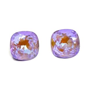 Cabochon cristalli quadrati, colore topazio viola.